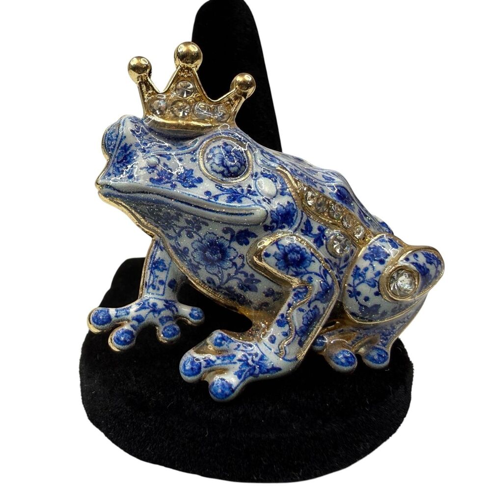 Chinoiserie Flora Blue White Frog Prince Brooch Pin Rhinestone Crown Enamel 1.5"